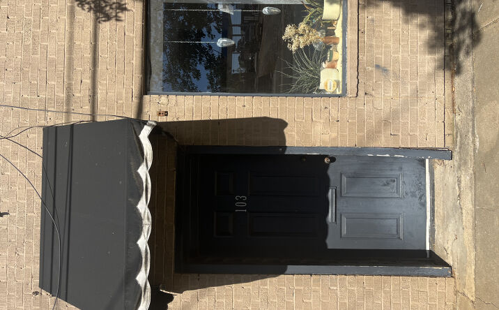 Pictures of Retail, Office, Special Purpose property located at 103 W 6th St, Tyler, TX 75701 for lease - image #1