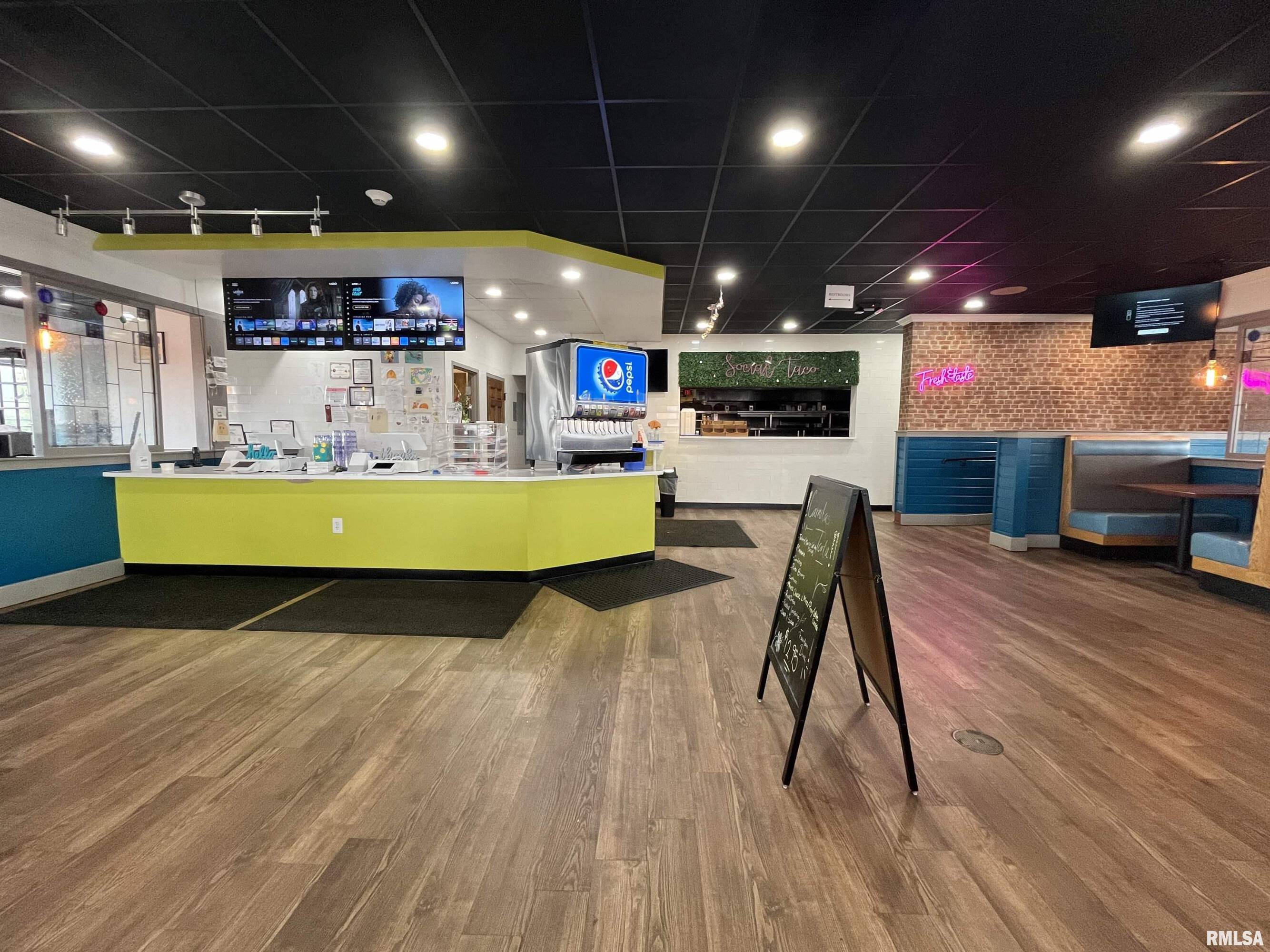 900 Riverside Drive, East Peoria, IL 61611