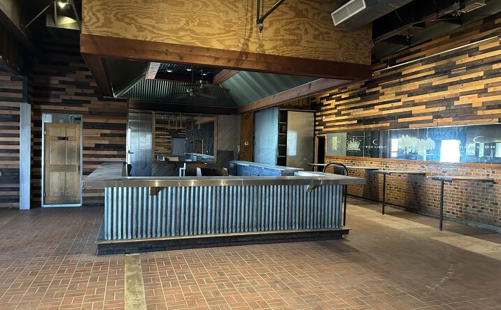 Pictures of Restaurant property located at 2509 W Parrish Ave, Owensboro, KY 42301 for lease - image #1