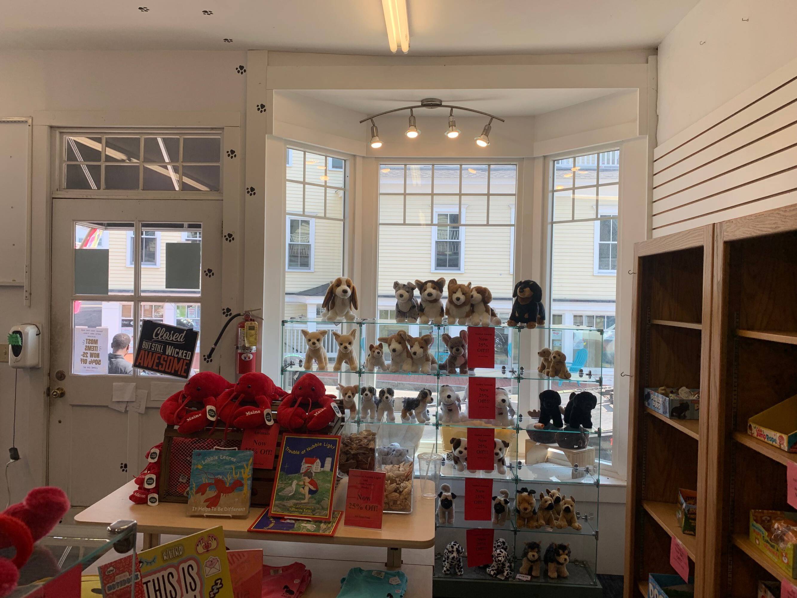 8 Main St, York, ME 03909