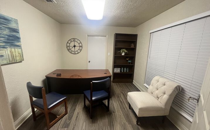 Pictures of Office property located at 4501 Popp's Ferry Rd, D'Iberville, MS 39540 for lease - image #1