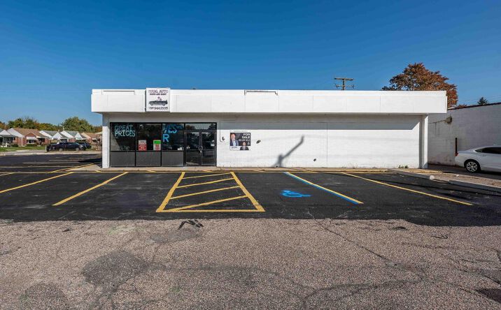 Pictures of Retail property located at 17423 E 9 MILE Road, Eastpointe, MI 48021 for lease - image #1