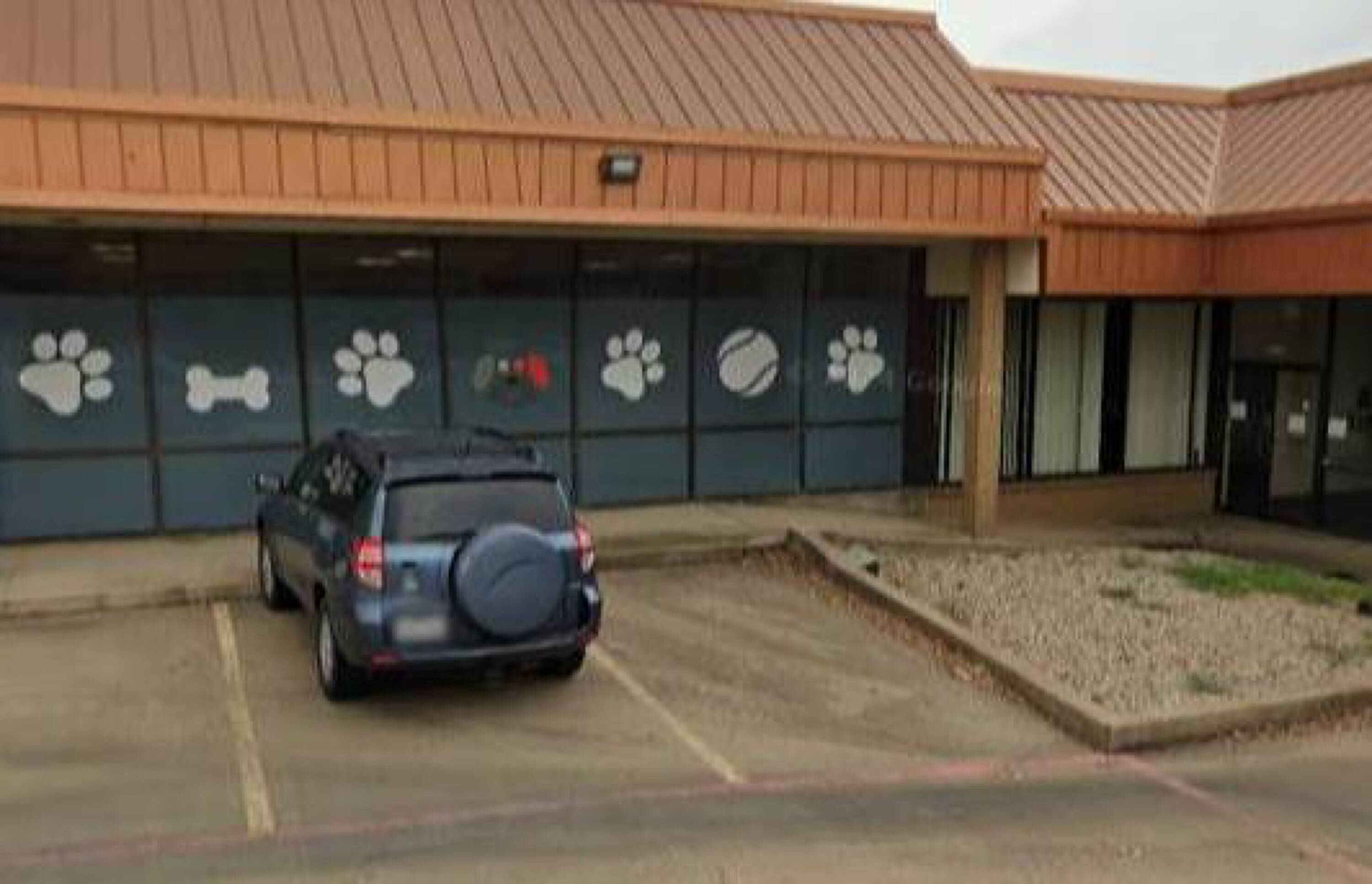 2601 N Collins St, Arlington, TX 76006