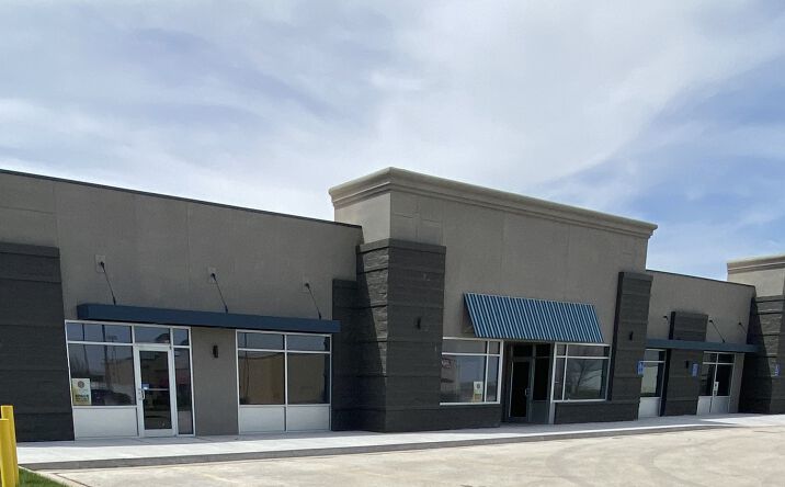 Pictures of Retail, Office property located at 4720 W Huntington Ave, Lincoln, NE 68524 for lease - image #1