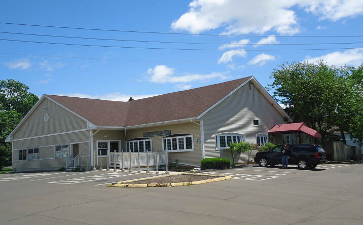 44 Boston Post Rd, Madison, CT 06443 | Crexi.com