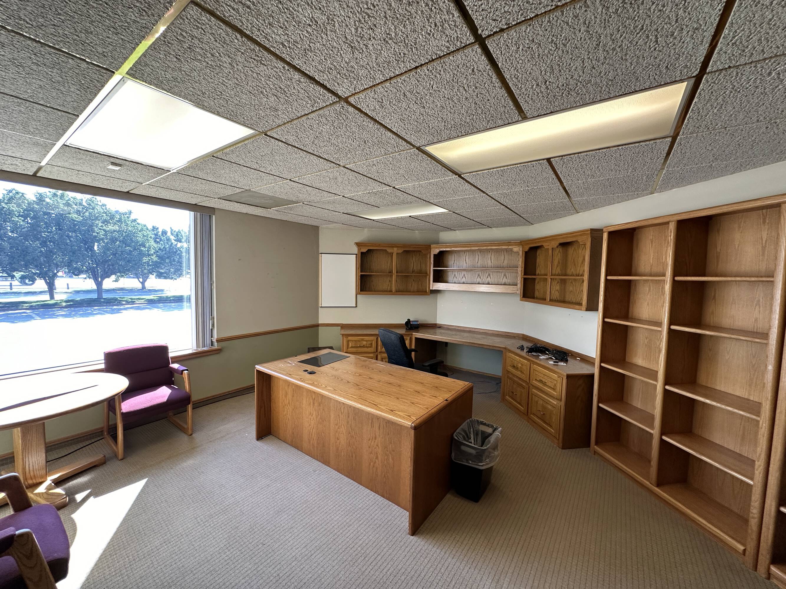 2060 Tulsa St E, Wichita, KS 67216