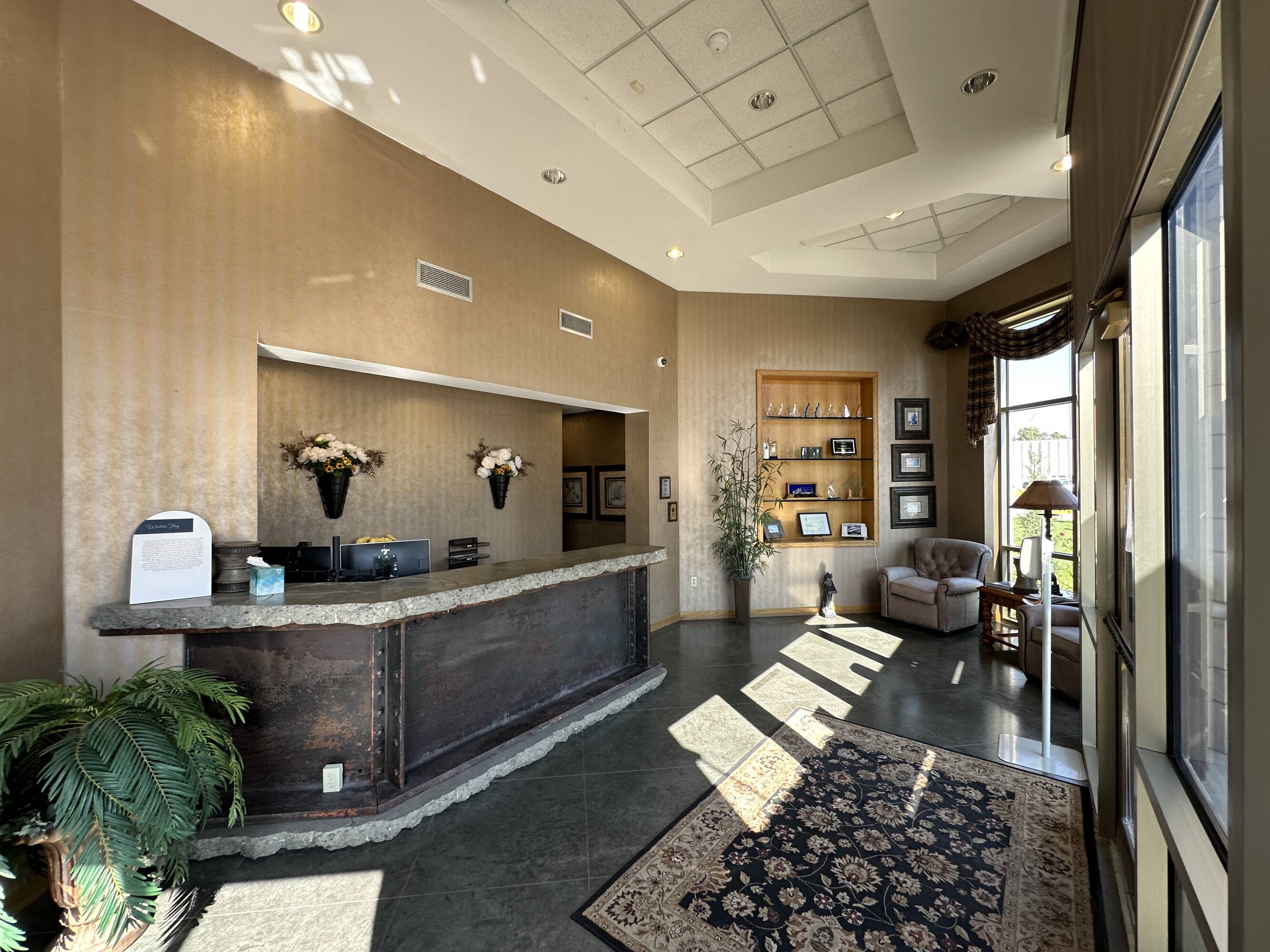 2060 Tulsa St E, Wichita, KS 67216