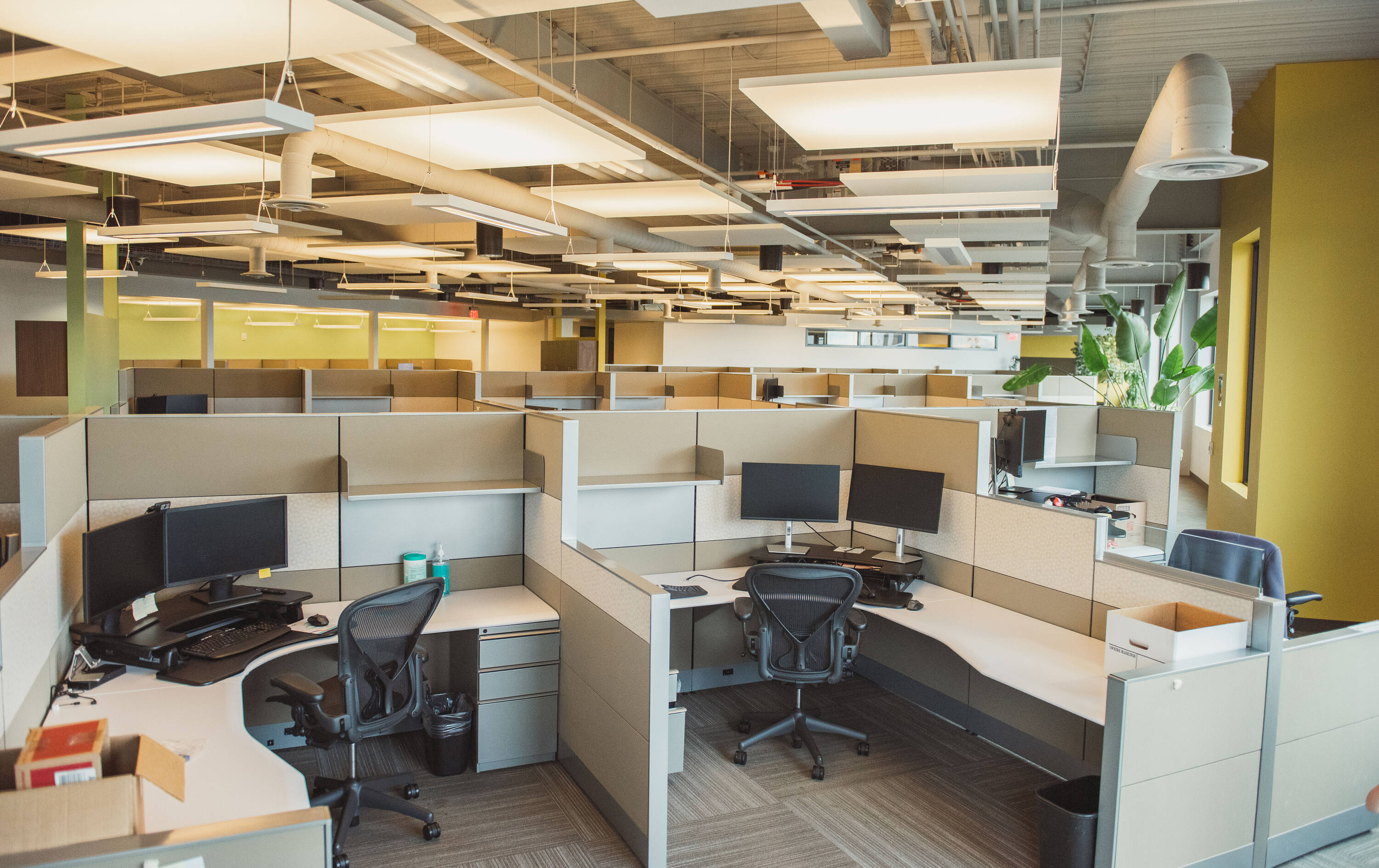 1 W Main St, Medford, OR 97501