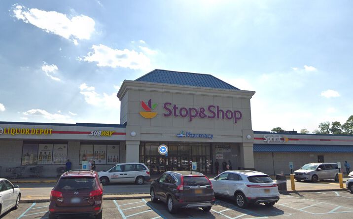 Pictures of Retail property located at 1351 Forest Ave, Staten Island, NY 10302 for lease - image #1