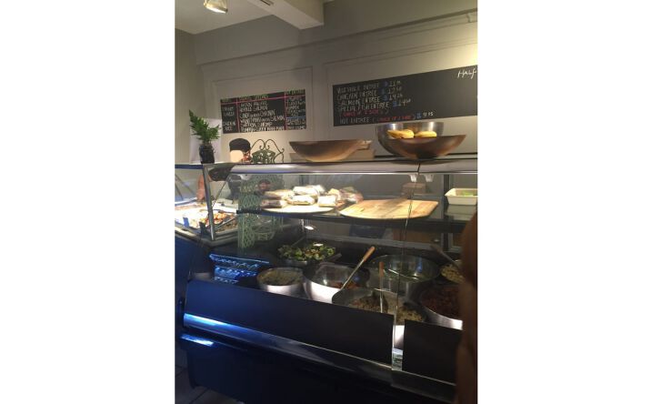 Pictures of Retail, Restaurant property located at off 7th Ave in 50s, New York, NY 10016 for lease - image #1