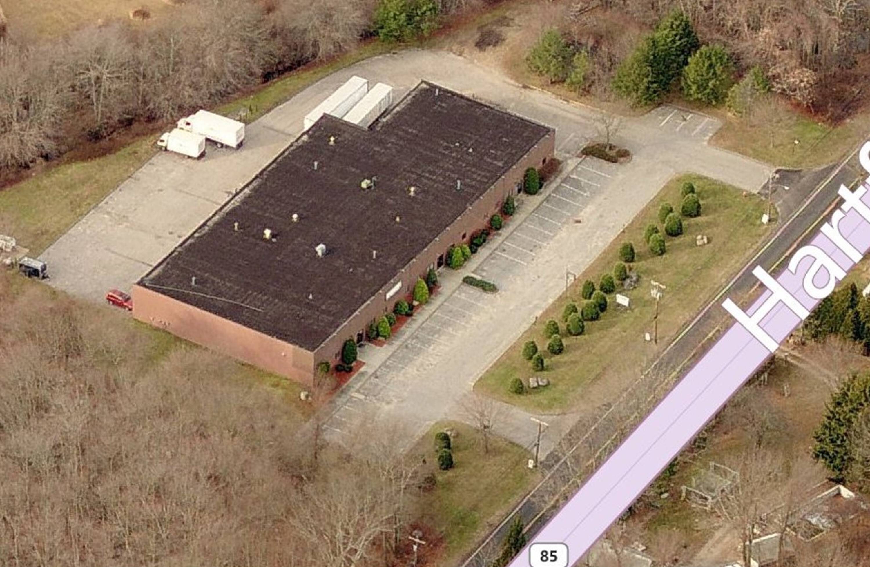 1068 Hartford Turnpike, Waterford, CT 06385