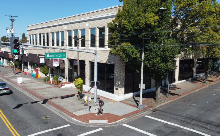 Pictures of Retail property located at 1004 Washington St, Vancouver, WA 98660 for lease - image #1