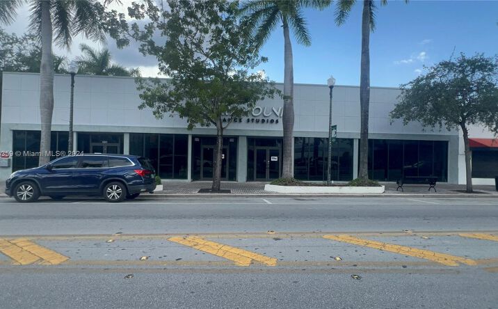 Pictures of Retail, Office property located at 112 N Krome Ave, Homestead, FL 33030 for lease - image #1