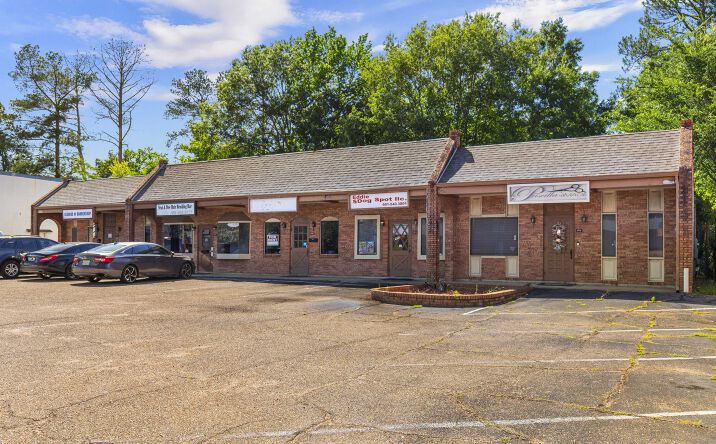 Pictures of Retail, Office, Special Purpose property located at 5731 Old Canton Rd, Jackson, MS 39211 for lease - image #1