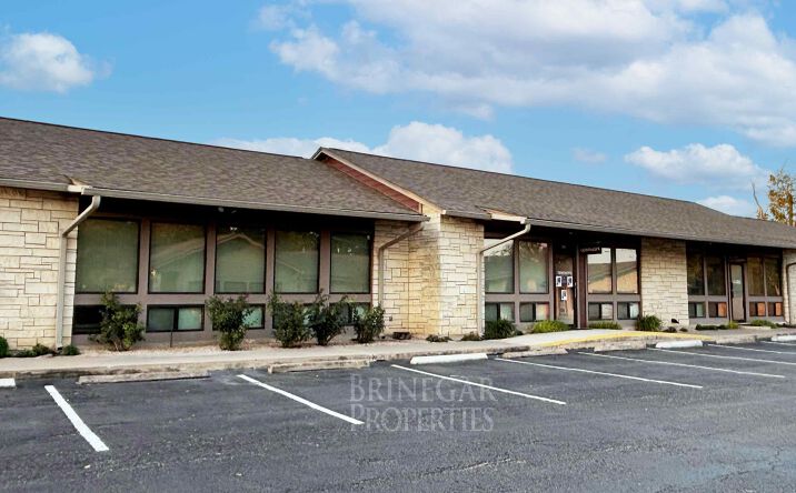 Pictures of Office, Retail property located at 1106 S Mays St, Round Rock, TX 78664 for lease - image #1