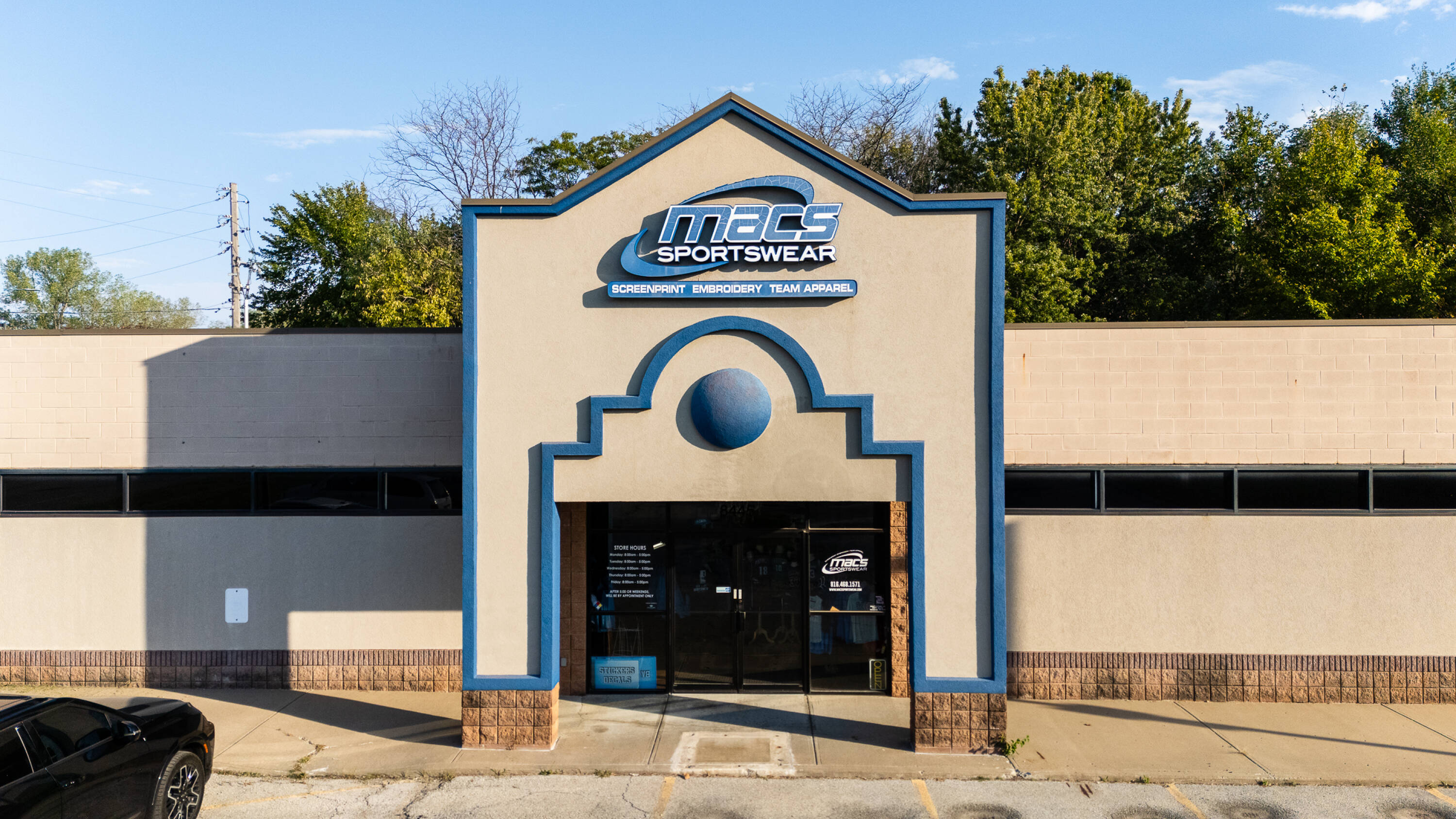 8445 N Main St, Kansas City, MO 64155