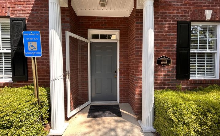 Pictures of Office property located at 1165 Hembree Rd, Roswell, GA 30076 for lease - image #1
