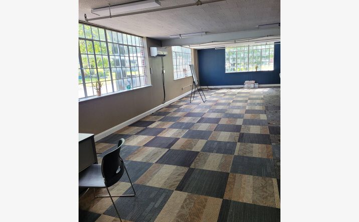 Pictures of Retail, Office, Industrial property located at 55 New St, Ephrata, PA 17522 for lease - image #1