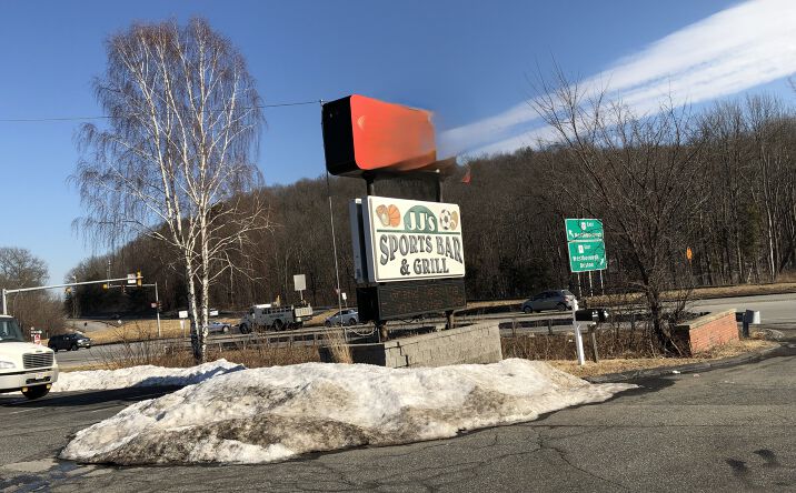 Pictures of Retail, Restaurant property located at 380 SW Cutoff, Northborough, MA 01532 for lease - image #1
