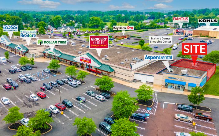 Pictures of Retail property located at 200 N West End Blvd, Quakertown, PA 18951 for lease - image #1