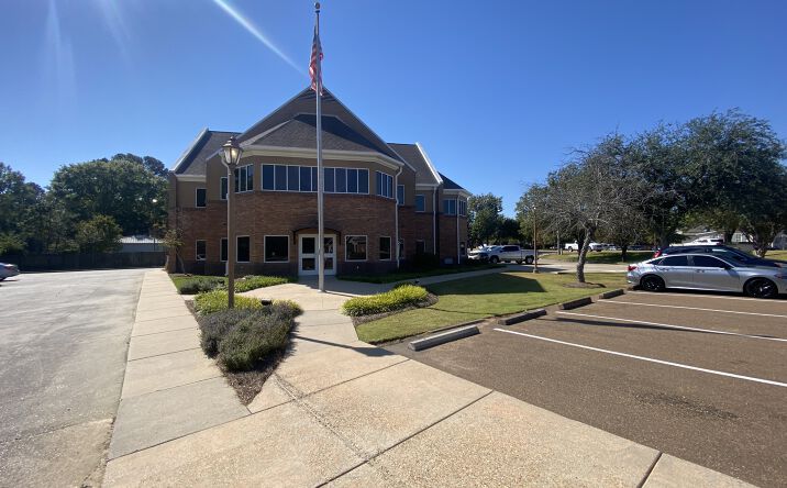 Pictures of Office property located at 962 U.S. Hwy 51, Madison, MS 39110 for lease - image #1