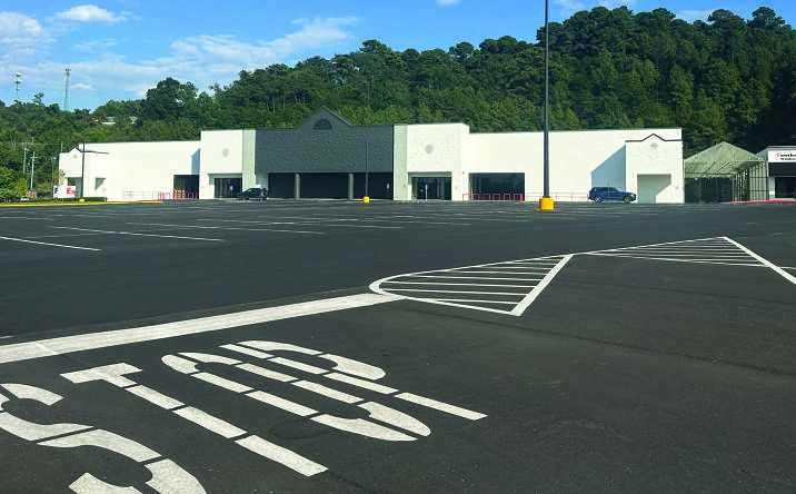 Pictures of Retail property located at 5401-5415 Beacon Drive, Birmingham, AL 35210 for lease - image #1