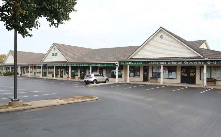 Pictures of Retail, Office property located at 7800 Shawnee Mission Pkwy, Mission, KS 66202 for lease - image #1