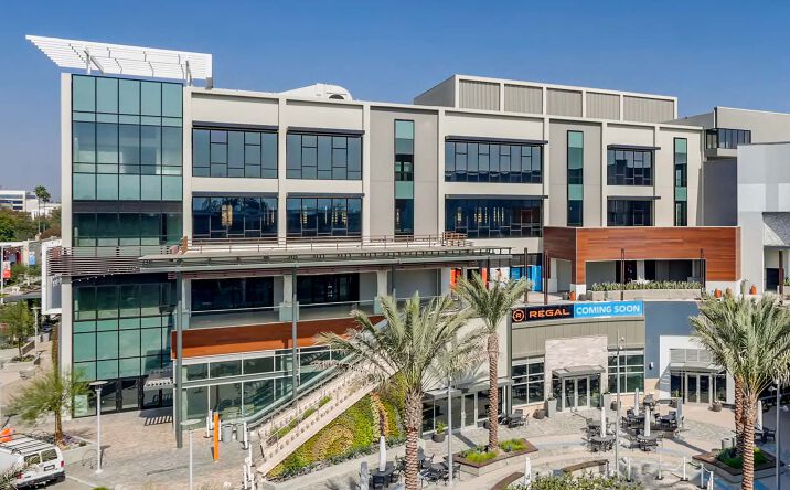 Pictures of Retail property located at 6150 Laurel Canyon Blvd, Los Angeles, CA 91606 for sales - image #1