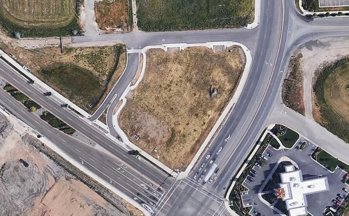 Pictures of Retail, Land property located at 756 S Pleasant Grove Blvd, Pleasant Grove, UT 84062 for lease - image #1