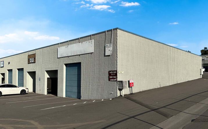 Pictures of Industrial property located at 3101–3135 West Hampden Avenue, Sheridan, CO 80110 for lease - image #1