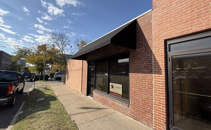 Pictures of Retail, Office property located at 907 E Ash St, Columbia, MO 65201 for lease - image #1