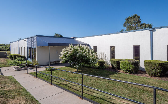 Pictures of Office property located at 127 Johnny Cake Hill, Middletown, RI 02842 for lease - image #1