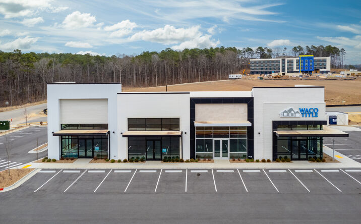 Pictures of Retail, Office, Restaurant property located at 18120 Chenal Pkwy, Little Rock, AR 72223 for lease - image #1