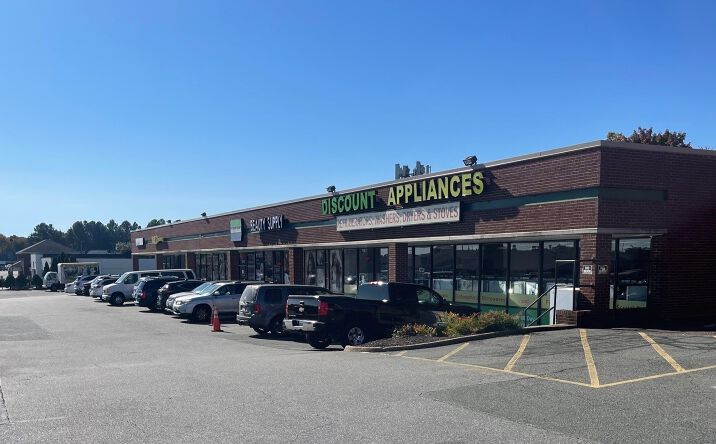 Pictures of Retail property located at 3500 Plank Rd, Fredericksburg, VA 22407 for lease - image #1