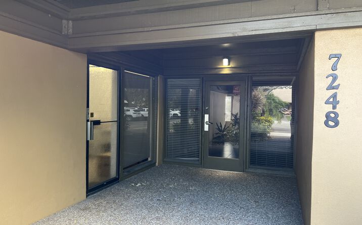 Pictures of Office property located at 7248 S Beneva Rd, Sarasota, FL 34238 for lease - image #1