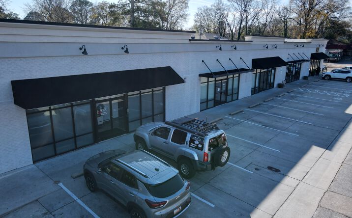 Pictures of Retail, Office property located at 211 S Jarvis St, Greenville, NC 27858 for lease - image #1