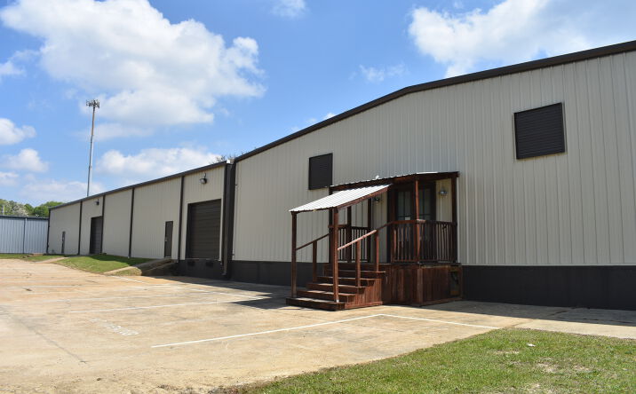 Pictures of Industrial property located at 216 Industrial Dr, Ridgeland, MS 39157 for lease - image #1