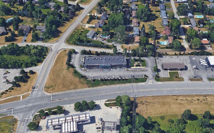 Pictures of Retail property located at 10531-10603 Highland Road, White Lake, MI 48386 for lease - image #1