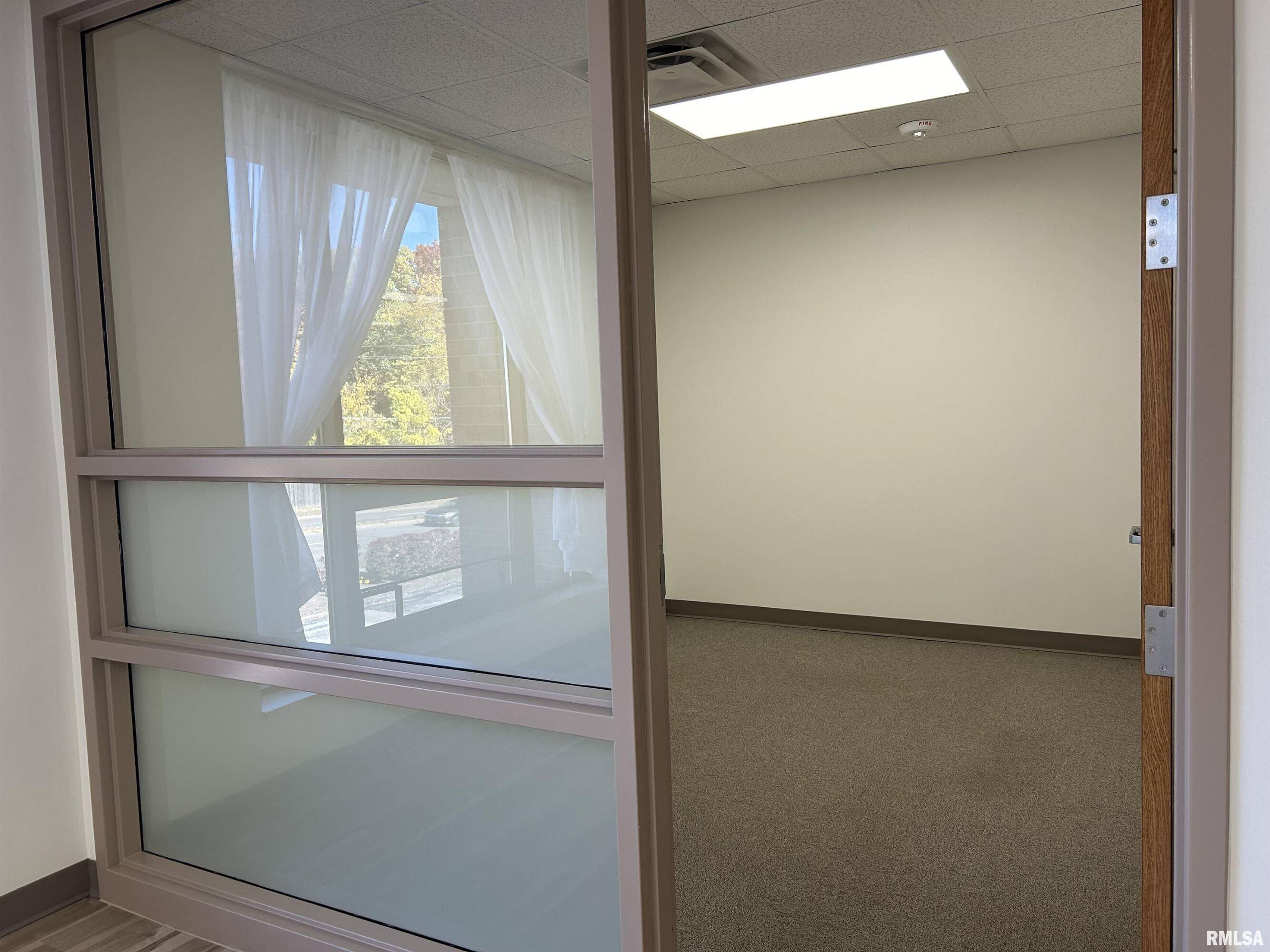 3425 E LOCUST Street, Davenport, IA 52807