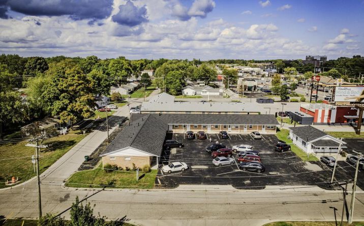 Pictures of Retail, Office property located at 2810 W Ethel Ave, Muncie, IN 47304 for lease - image #1