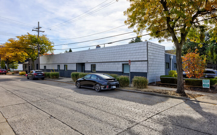 Pictures of Office property located at 628 E Parent Ave, Royal Oak, MI 48067 for lease - image #1