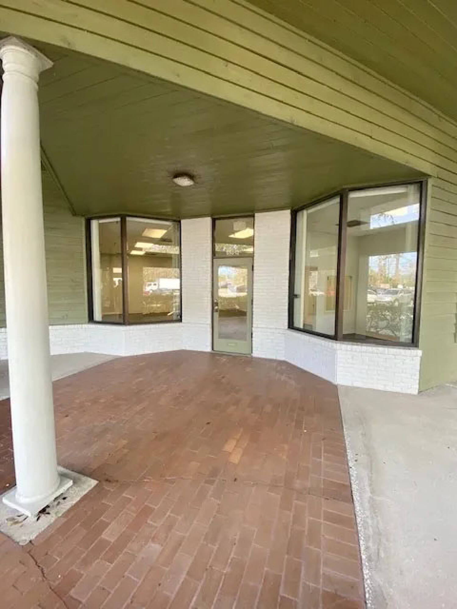 550 Wells Rd, Orange Park, FL 32073