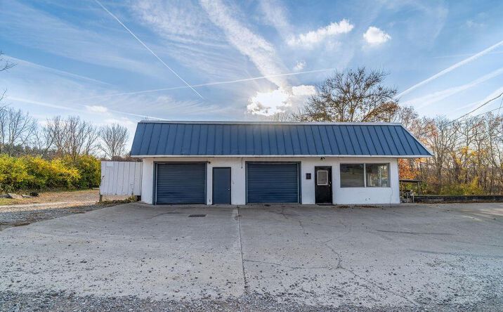 Pictures of Special Purpose property located at 800 N Sandusky Street, Mount Vernon, OH 43050 for lease - image #1