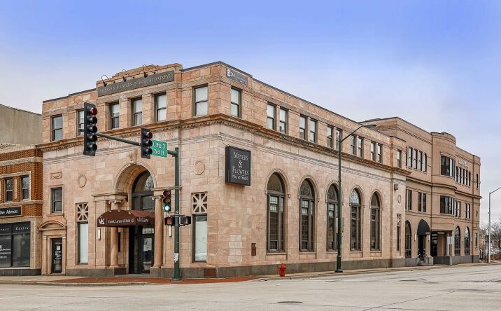 Pictures of Office property located at 200 W Main St, St. Charles, IL 60174 for lease - image #1