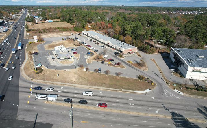 Pictures of Retail property located at 2653 Hope Mills Rd, Fayetteville, NC 28306 for lease - image #1