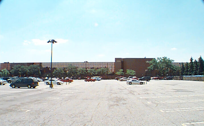 Pictures of Office property located at 3155 W Big Beaver Rd, Troy, MI 48084 for lease - image #1