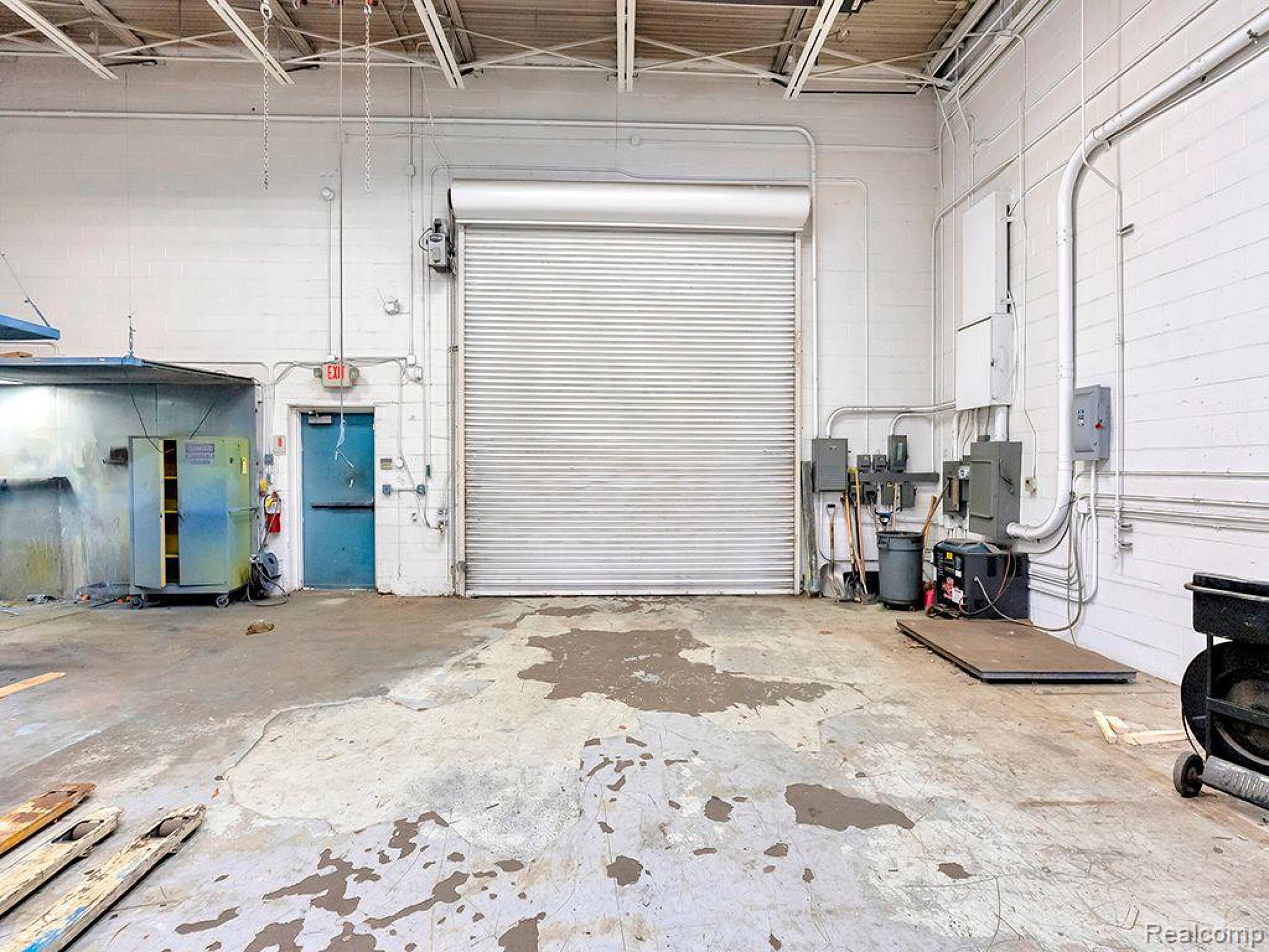 6256 N Telegraph Rd, Dearborn Heights, MI 48127