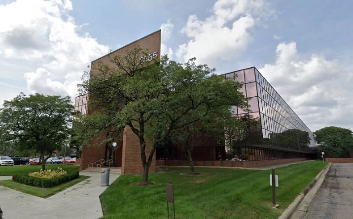 Pictures of Office property located at 2855 Coolidge Hwy, Troy, MI 48084 for lease - image #1