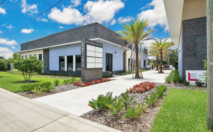 Pictures of Office property located at 1665-1675 West Broadway Street, Oviedo, FL 32765 for lease - image #1