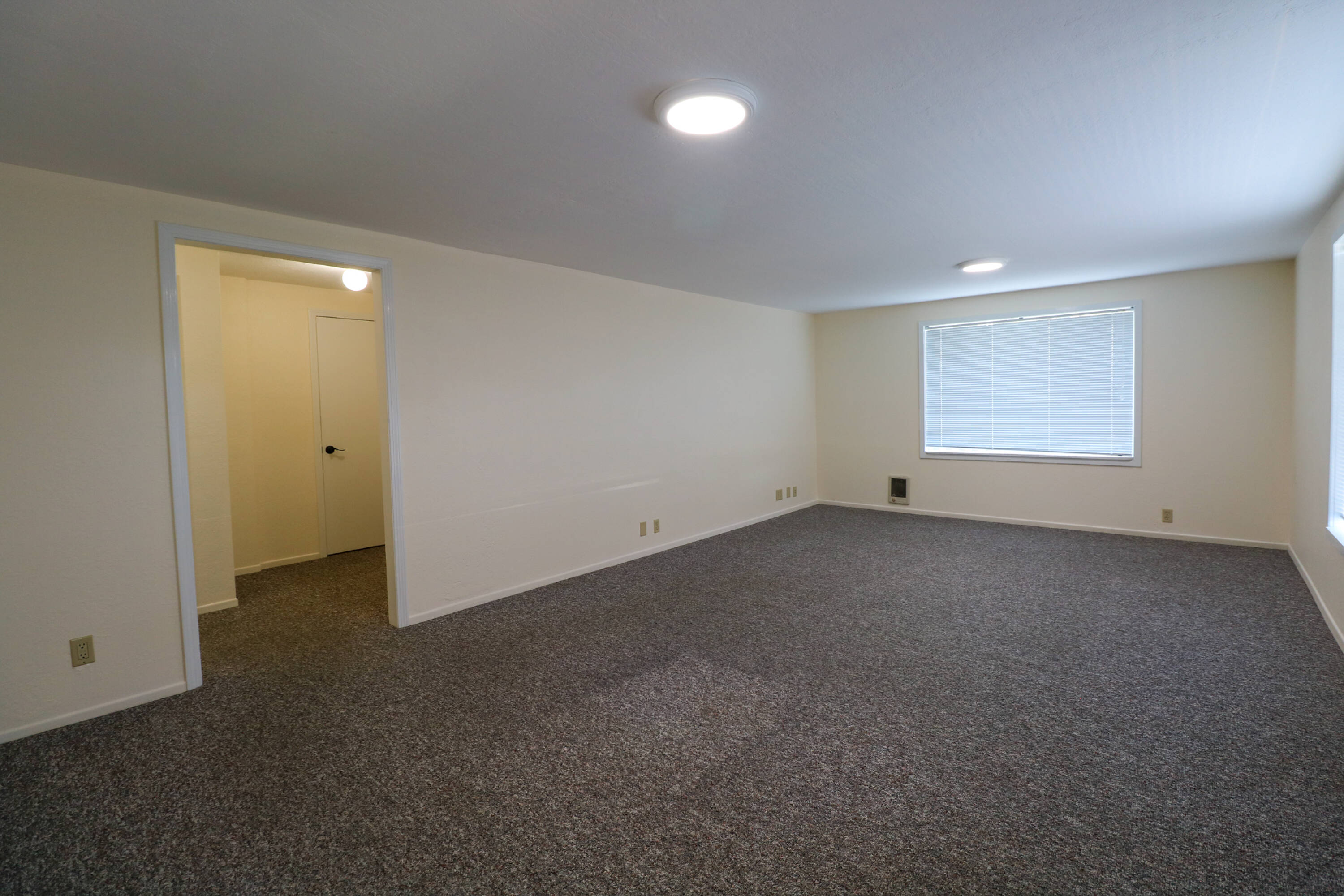 2590 Woodland Dr, Coos Bay, OR 97420